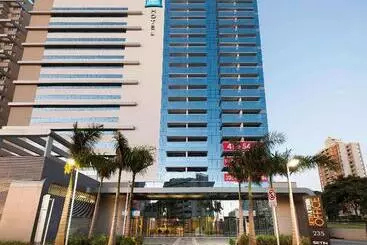 ホテル Ibis Budget Campinas Aquidaban