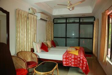 Bed and Breakfast Marari Nest Beach Homestay
