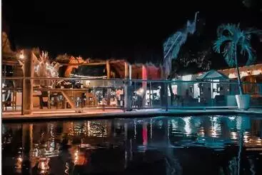 ホテル Infinito La Casona