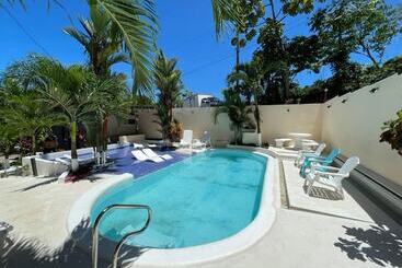 ユースホステル Millenium Manuel Antonio Park And Beach