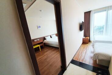 Otel Jeju Ocean Blue