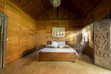 Benthos Bali Dive Resort