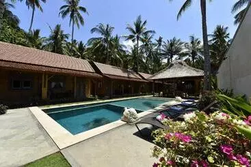 Benthos Bali Dive Resort