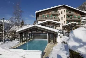 هتل L'hermine Blanche
