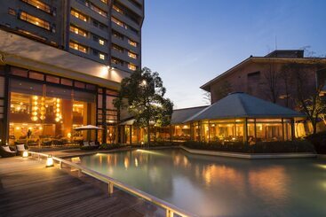 Otel Waraku Onsen Nihon No Yado Notoraku