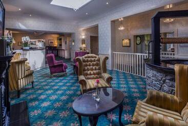 Crover House Hotel & Golf Club