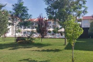 Отель Club Onat Garden