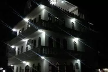Hotel Funguni Palace