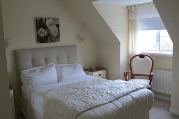 Rosewood Bed & Breakfast