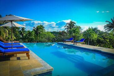 호텔 Cassia Hill Resort