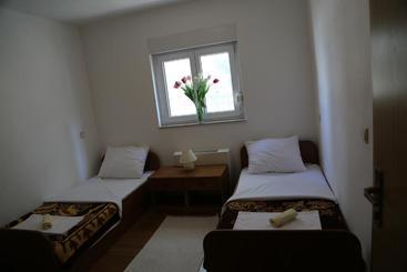 هتل Pansion Devotions