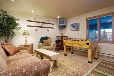 هتل Snow Ridge Condominiums