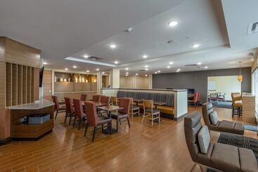 فندق Towneplace Suites By Marriott Lexington Keeneland/airport