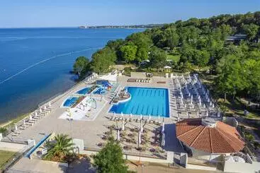 Hotel Camping Lanterna Premium Resort   Vacansoleil Maeva