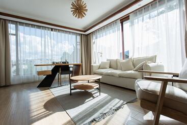 Hotel Wangshan Travelling With