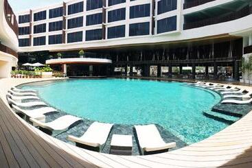 Hue Hotels And Resorts Boracay Managed By Hii