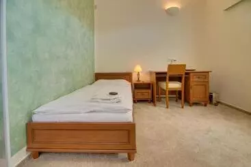 ホテル 101 Penzion