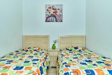 هتل Espanhouse Fragata 35