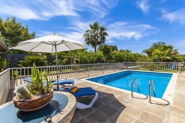 هتل Finca Tramuntana