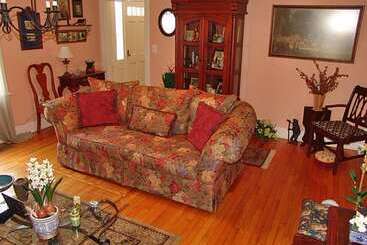 Hotell Frog Hollow Bed And Breakfast