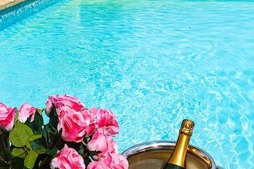 Hotel Spa & Jacuzzi Le Domaine De La Tour