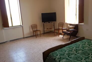 Hotel B&b Oliveto Longo