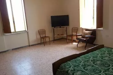 Hotel B&b Oliveto Longo