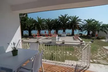 هتل Villa Lucia