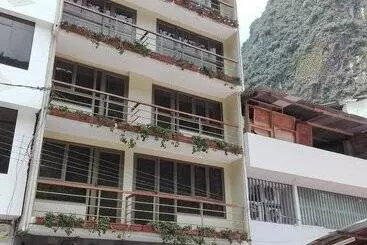 هتل Inka Tower