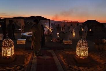 Отель Saharian Luxury Camp