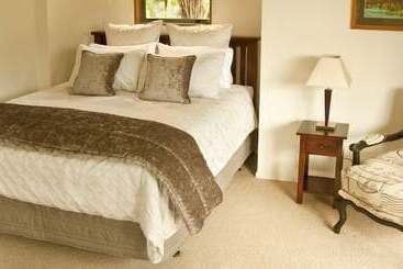 فندق Whakaipo Lodge