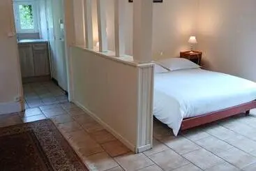 Nocleg ze śniadaniem Château De Maucouvent Le Cottage