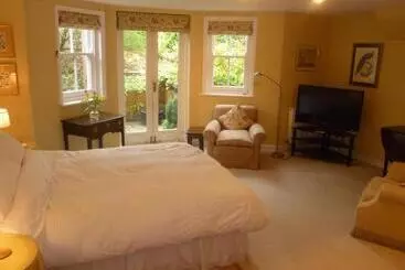 Hotel Laurel House