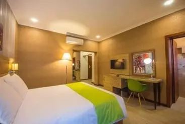 ホテル The Court Boutique