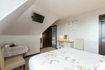 Отель The Hermitage Bed & Breakfast Montrose