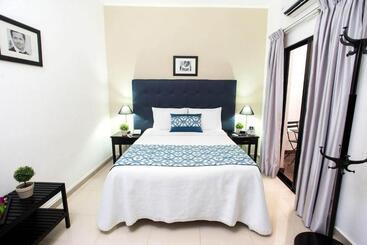 فندق Tau Casa Reyes