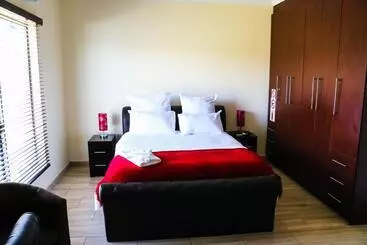 Hotel Estoby Executive Guest House