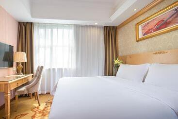 Vienna 3 Best Hotel Exhibition Center Chigang Road