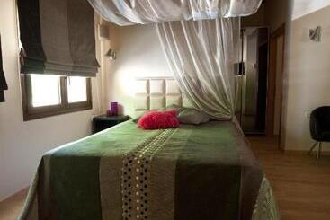 فندق Forest Suites Boutique