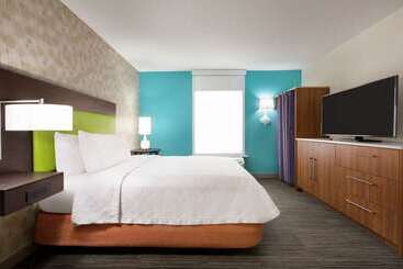Отель Home2 Suites By Hilton Woodbridge Potomac Mills