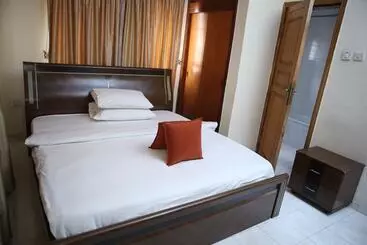 هتل The Habitat Suites & Apartments