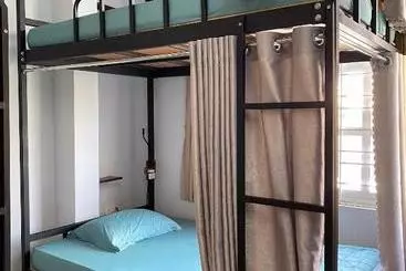 Hotelli Halo Hostel