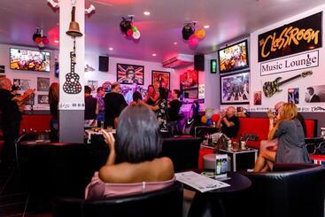 فندق The Classroom