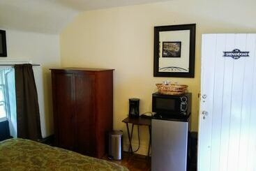 Otel Town S Inn  Adults Only