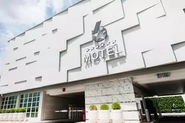 Six Star Motel  Taoyuan