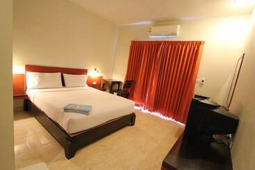 هتل Paradise Resort