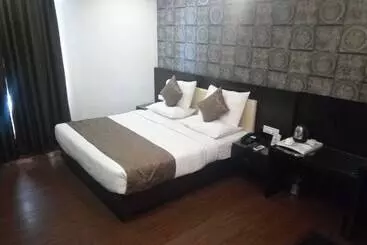 Hotel The City Grand