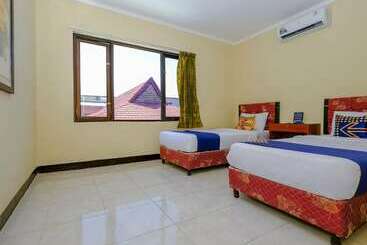 ホテル Mandiri Senggigi Homestay