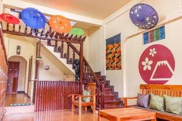 Hotel Siete Verano Guest House  Hostel