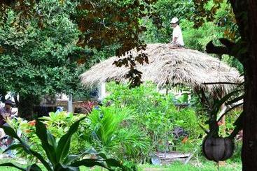 فندق The Boat House